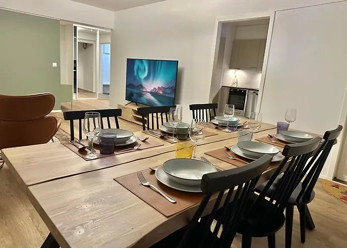 Aurora City View Suite